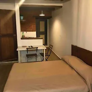 https://monolocale-vasari.it-tuscanyhotel.com