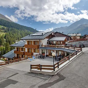 https://chalet-primula-9.it-lombardy.com